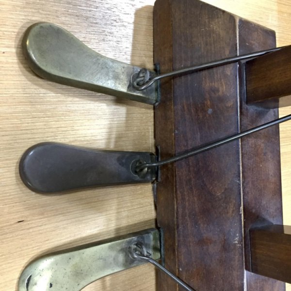 lira pedale klavir s beckom mehanikom krpanje papucice mesingom poliranje prije uredenja glazbala jantolekjpg